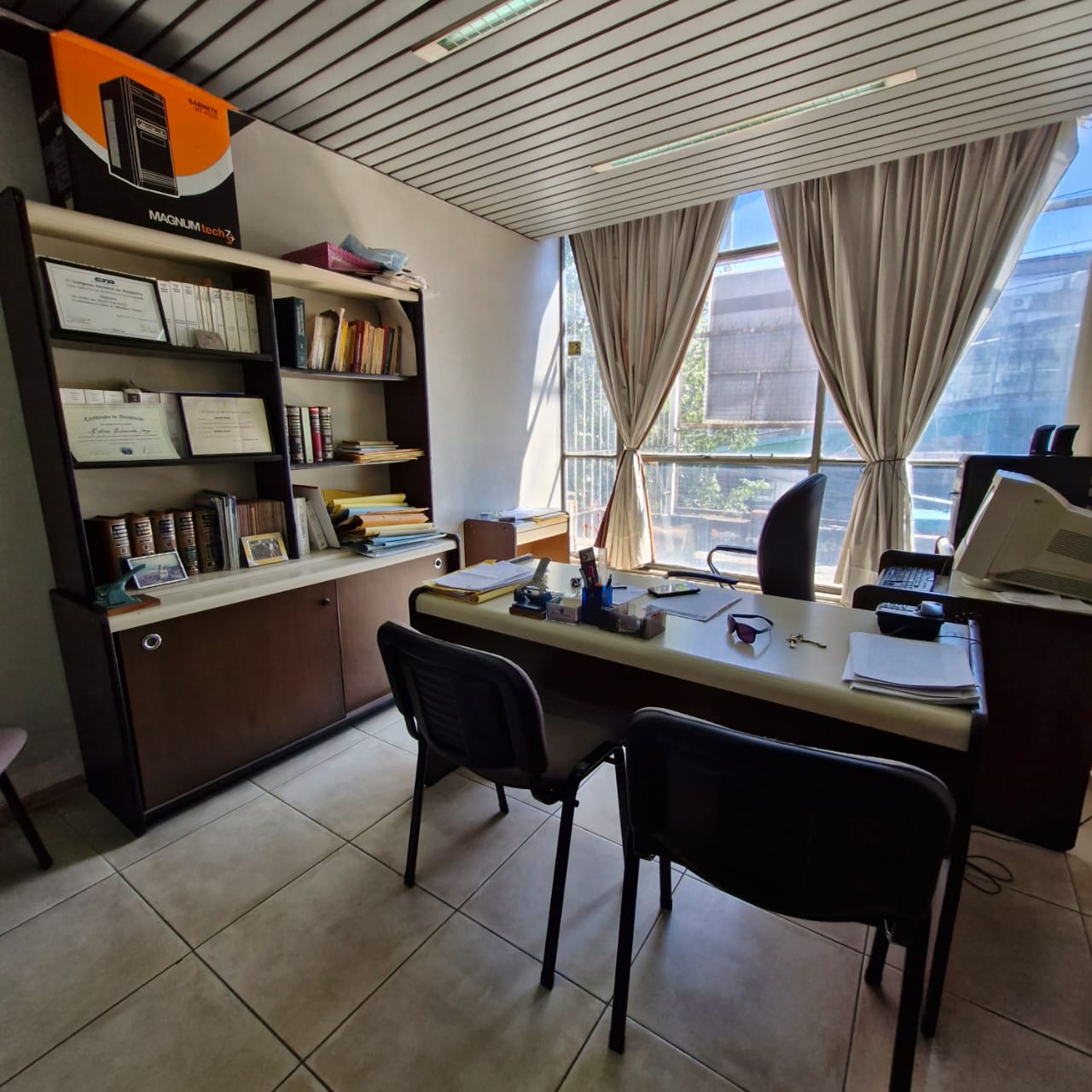 Oportunidad! Oficinas a La Venta en Avellaneda